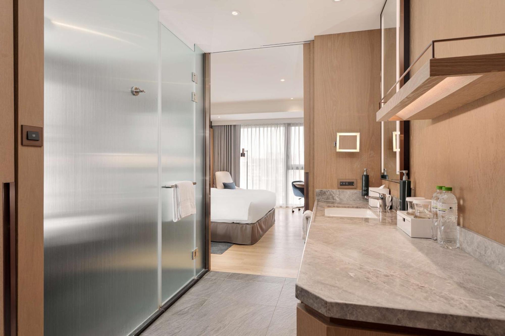 Doubletree By Hilton Taipei Zhongshan Luaran gambar
