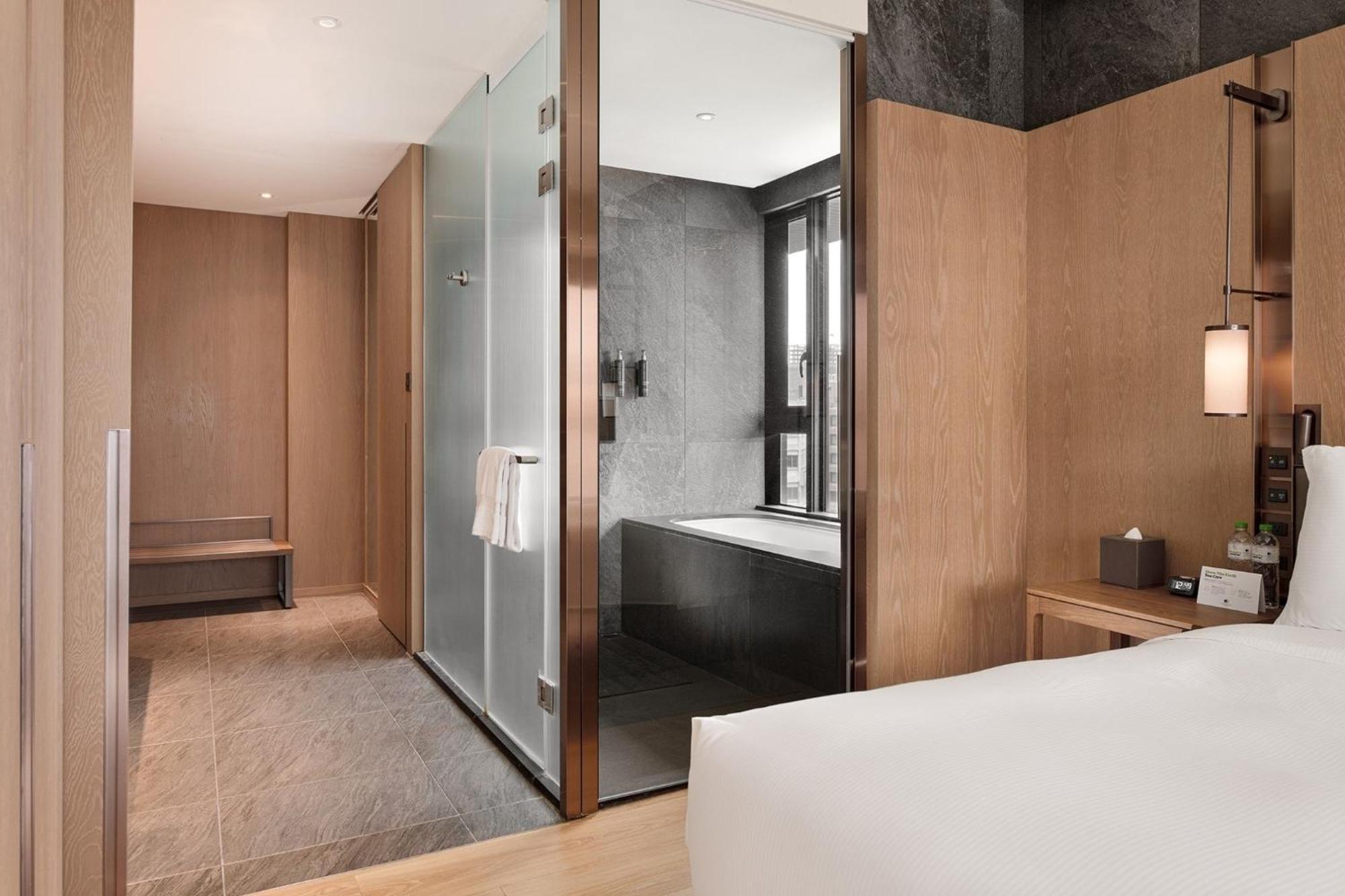 Doubletree By Hilton Taipei Zhongshan Luaran gambar